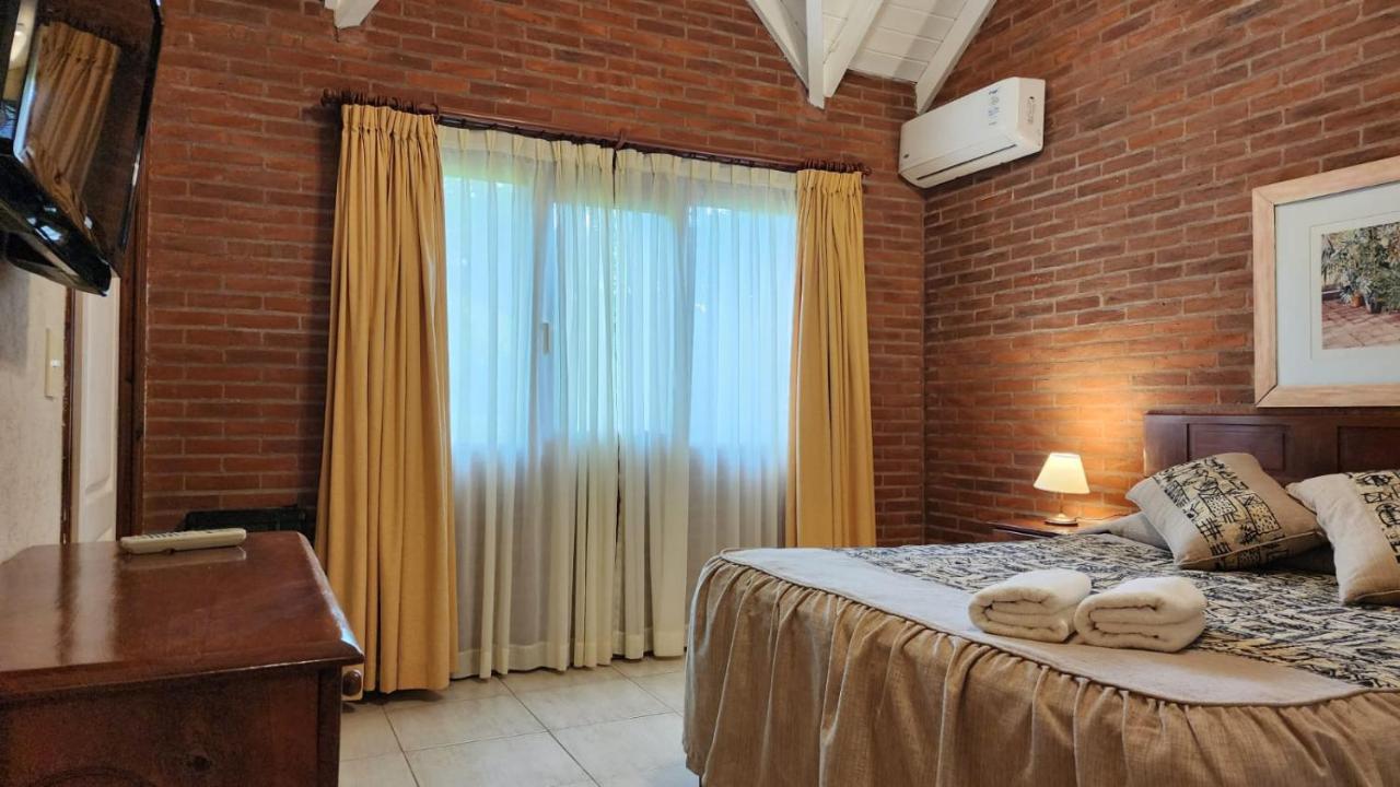 Refugio Del Bosque Villa Carilo Exterior photo