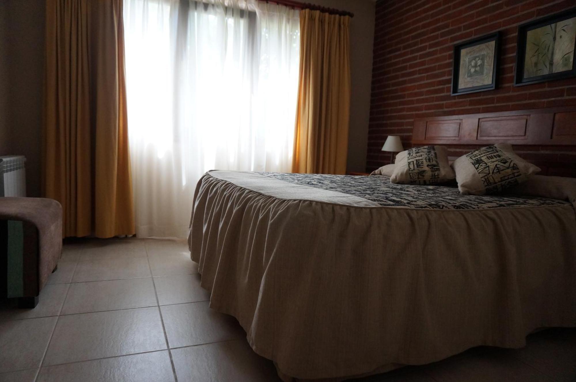 Refugio Del Bosque Villa Carilo Room photo
