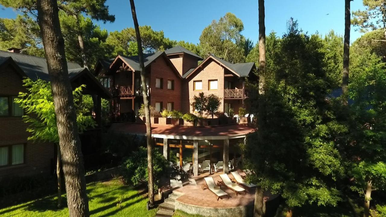 Refugio Del Bosque Villa Carilo Exterior photo